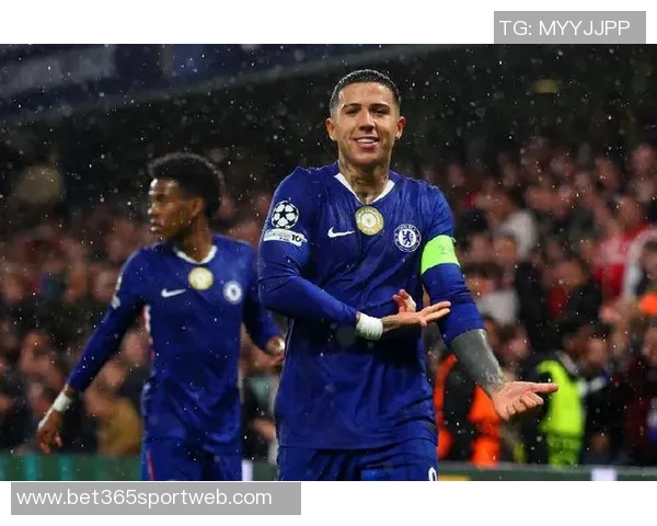 切尔西16岁边锋麦奎因或将首次入选对阵阿贾克斯比赛名单 切尔西16岁边锋麦奎因或将首次入选对阵阿贾克斯比赛名单