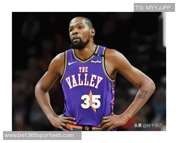 乌度卡谈杜兰特的重要性:逆境中他的存在是球队的奢侈品 乌度卡谈杜兰特的重要性:逆境中他的存在是球队的奢侈品