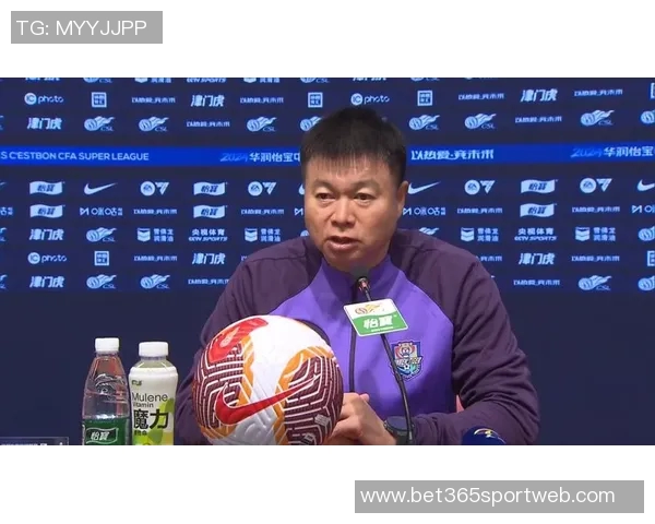 于根伟身体初愈带队训练仍需时间彻底恢复状态 于根伟身体初愈带队训练仍需时间彻底恢复状态