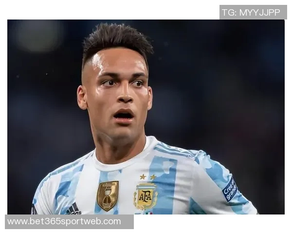 特雷泽盖争议言论引发热议劳塔罗被评为现役前锋第一人