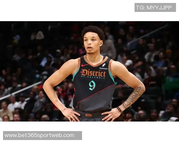 罗林斯展现巨星潜力AJ格林凭借特点成功立足NBA 罗林斯展现巨星潜力AJ格林凭借特点成功立足NBA