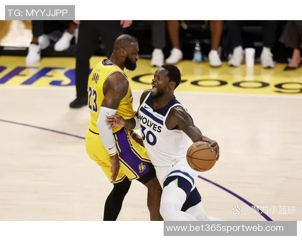 詹姆斯投篮与传球给八村的差异何在为何引发如此争议 詹姆斯投篮与传球给八村的差异何在为何引发如此争议