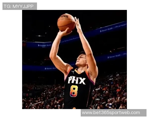 格雷森阿伦称赞布克传球能力称自己会积极跑位配合突破