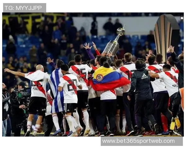 弗鲁米嫩塞大胜锁定巴甲前七名资格争夺明年解放者杯席位希望大增